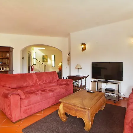 3 Quartos, Piscina, Bbq, Jardim, Prestige For Villa *