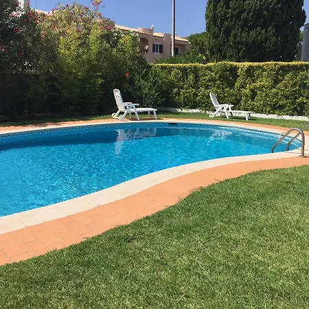 Vilamoura, Piscina Jardim Prestige For *