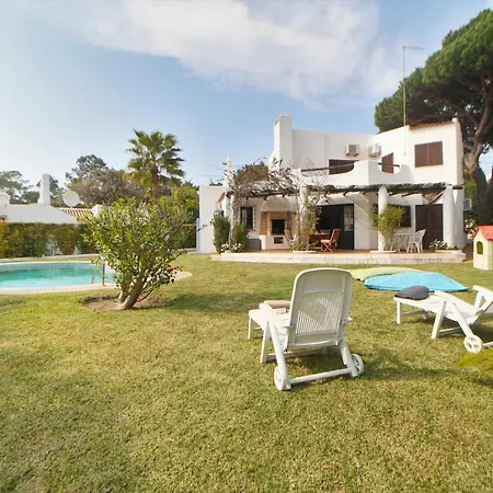Prestige For - - Avenida Do Parque Vilamoura