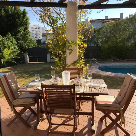 3 Quartos, Piscina, Bbq, Jardim, Prestige For Vila *