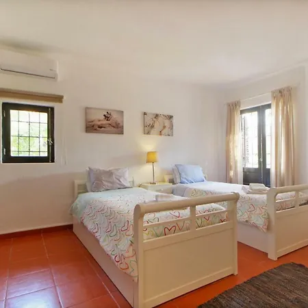 3 Quartos, Piscina, Bbq, Jardim, Prestige For *